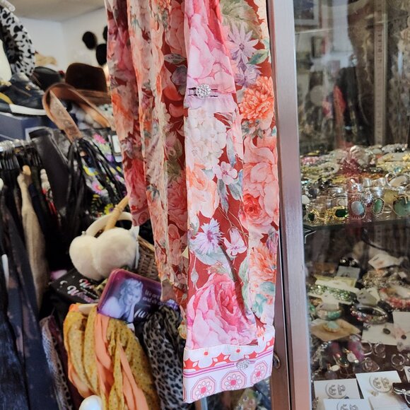 ARATTA FLORAL PINK  BLOUSE JEWELED COLLECTION - Picture 4 of 7